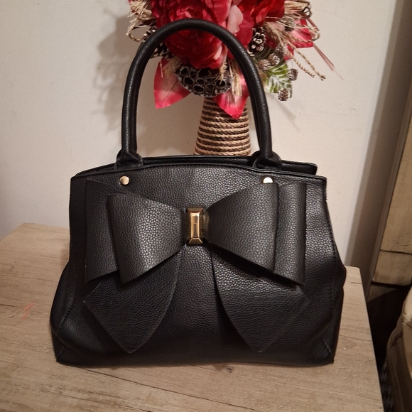Fashion Man Made Material Black Bow Handbag - Picture 10 of 10